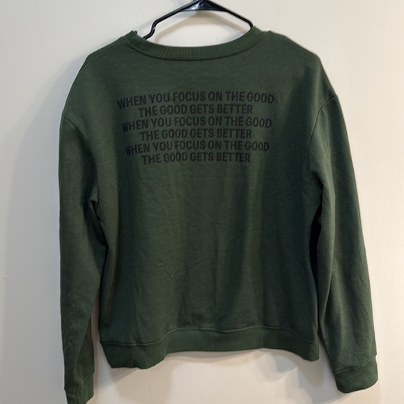 Miken Flow Cropped Green Sweatshirt Large Yoga Positive Vibes Attitude Energy - Picture 5 of 5